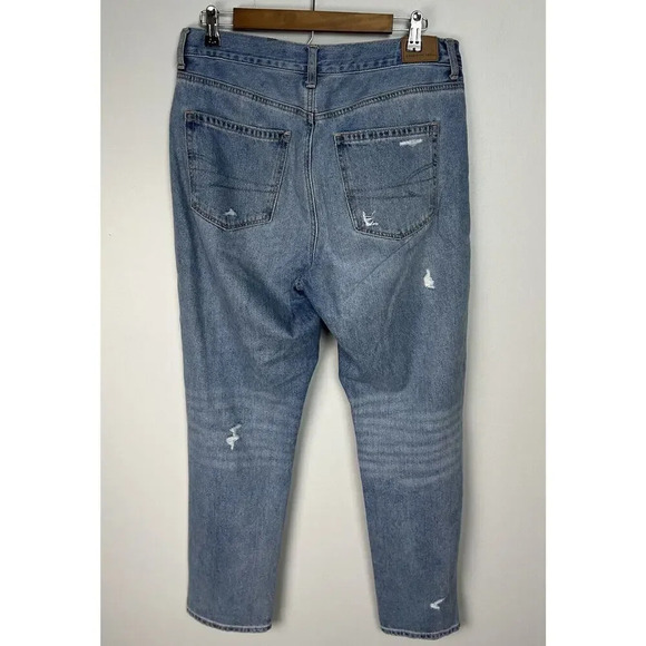 American Eagle Mom Jean Denim Distressed High Rise Size 10 Cotton Blend Women’s - Picture 2 of 6
